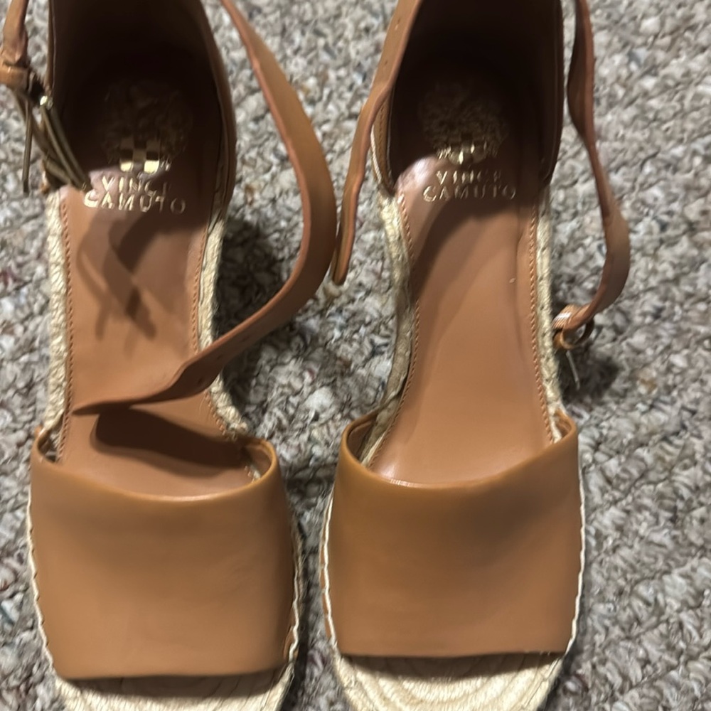 Vince Camuto espadrilles